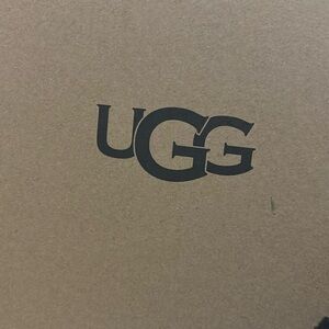 7c black Uggs
